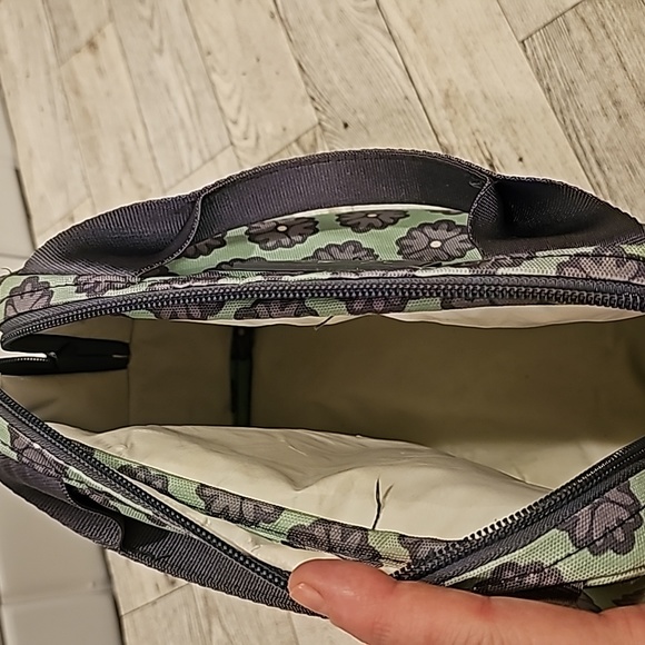 Vera Bradley lunchbox - Picture 6 of 7